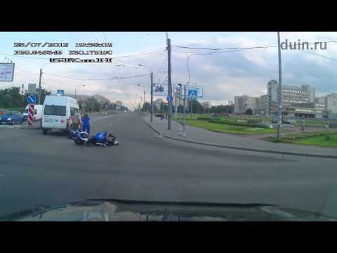ДТП: Скорая и мотоциклист в Санкт-Петербурге