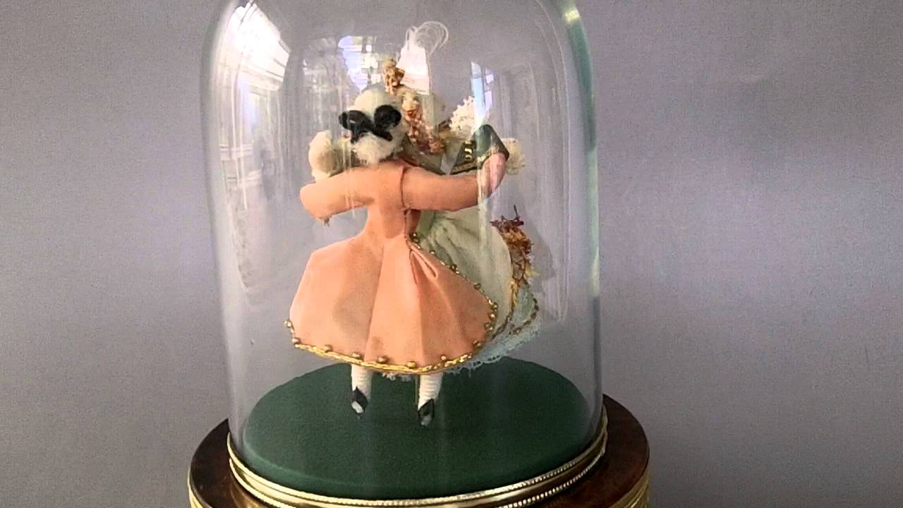 VINTAGE LOUIS VUITTON COUPLE DANCING BALLERINA REUGE MUSIC BOX - YouTube