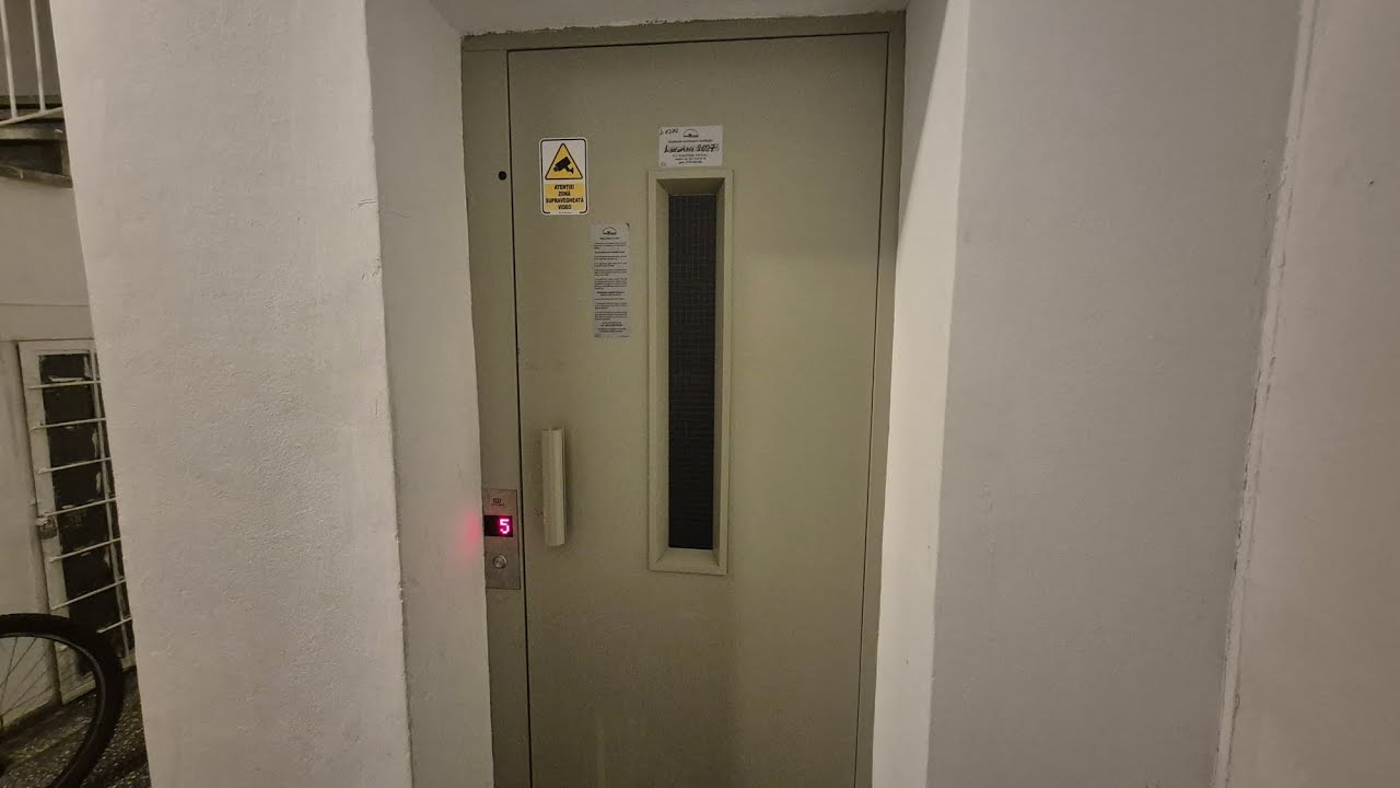 1972 IFMA traction elevator (mod. 2023 Romversis Top) at Str. Ion Brezoianu 10, sc B, Bucharest, RO