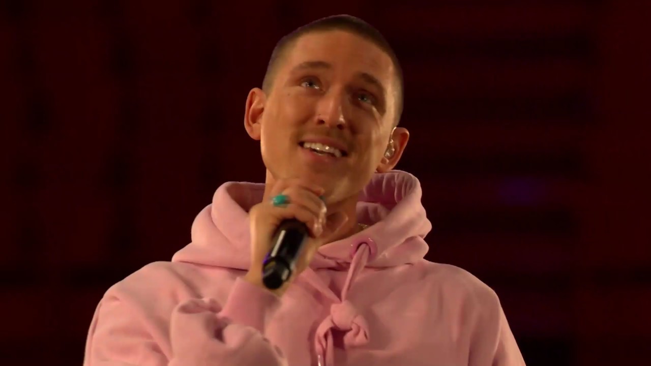 Danny Saucedo - Akustisk livespelning från Ericsson Globe 2020-04-04