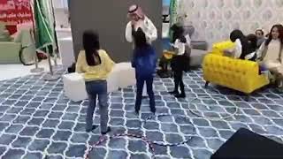 الاستاذ ابراهيم ابو جبل 😱يمدح جوان حكمي في الاستعراض 🥺💕