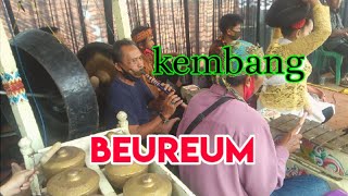 Kembang beureum tarompet  ,jaipongan
