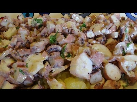 Antipasto di mare: insalata di tentacoli di totano con le patate