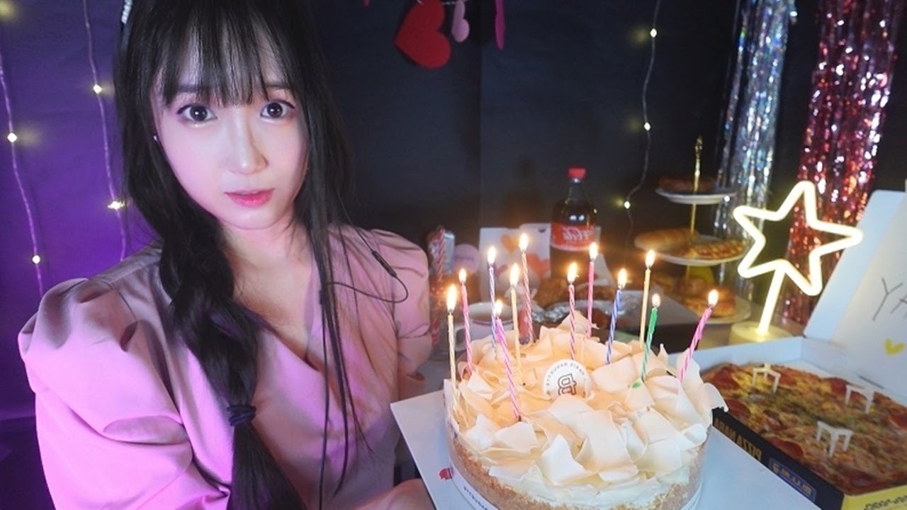 ASMR Happy Birthday to You🎉 Doing Your Birthday Makeup🎂