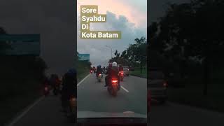 Sore hari Di Jalanan Batam Dari Bandara Hang Nadim Batam