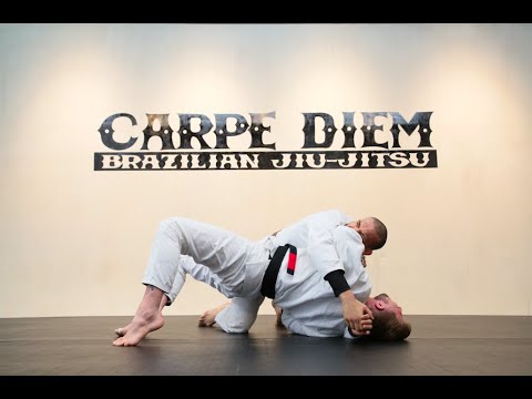 BJJ Basics | Carpe Diem BJJ Tokyo - Jiyugaoka | Escape the side control with Thomas Mietz