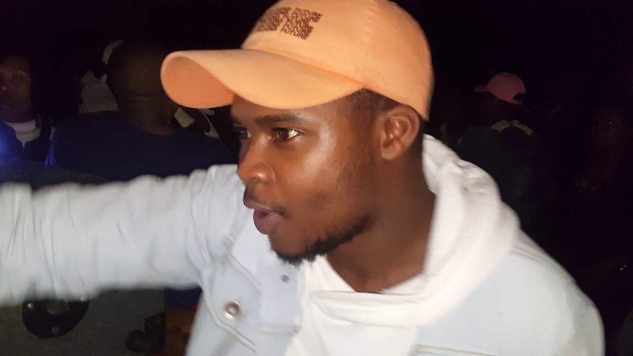 Dj Target no ndile rocking at Da Rock Eastern Cape