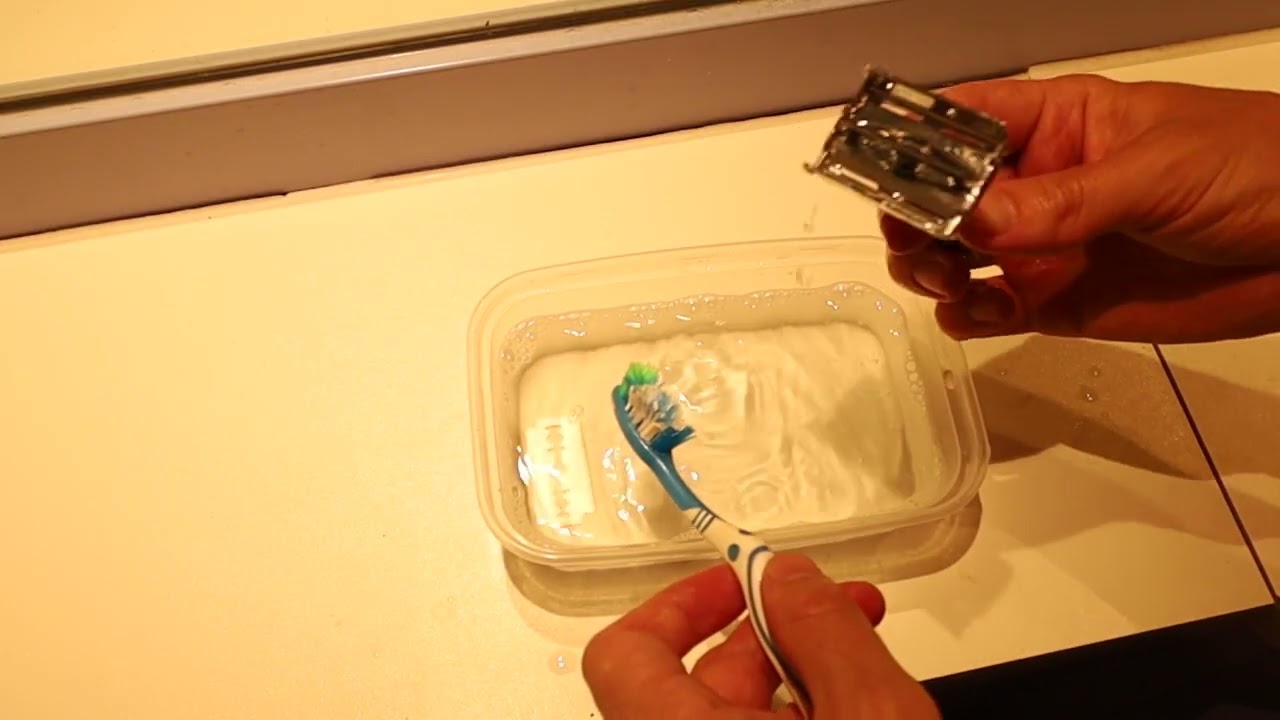 Relaxing ASMR | Washing & Cleaning a Safety Razor | Gentle Water & Metal Sounds 