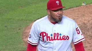 PHI@ARI: Benoit strikes out Lamb to escape jam in 8th