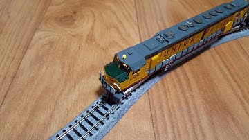 n scale EMD DD40Ax Centennial Union Pacific Train DC Power test 2