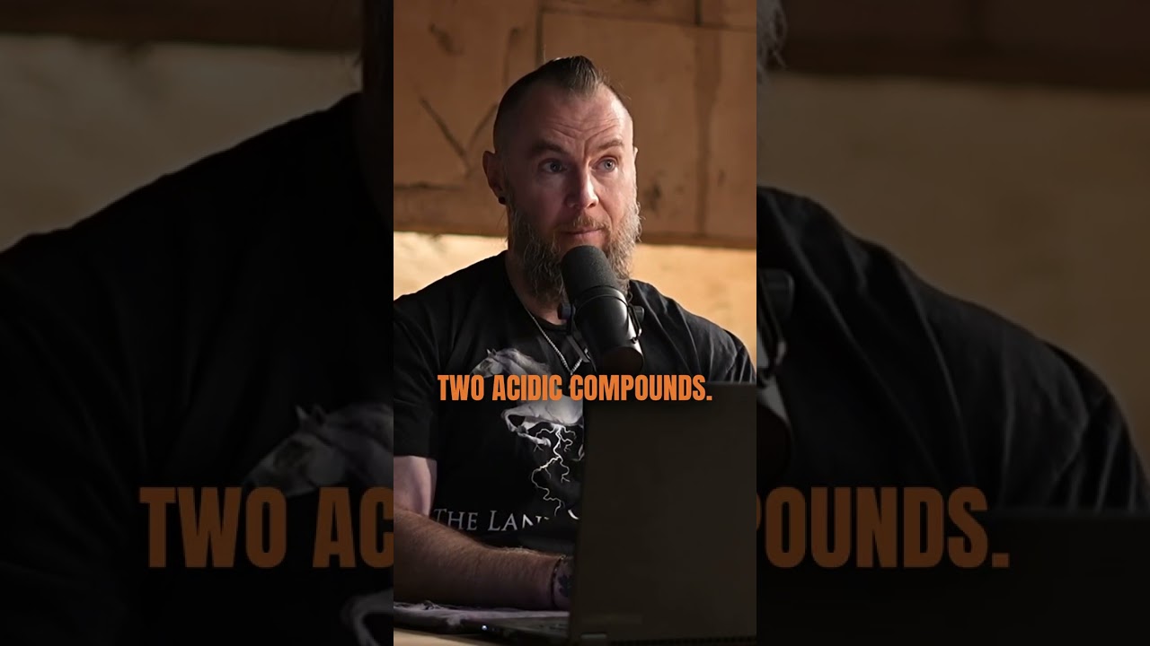 Пирамиды представляли собой химические реакторы, созданные Джеффри Драммом (из фильма «Земля хими...