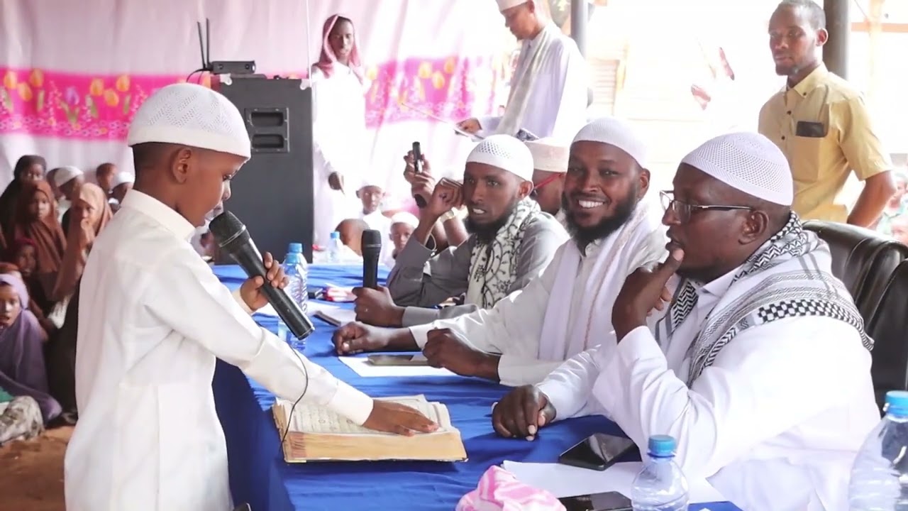 Bandhiga Ardayda Farbarka Al-hidaaya ee Magaalada Rhamu.