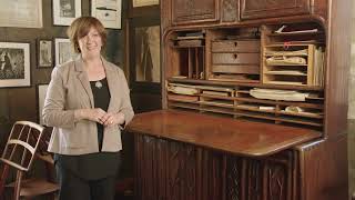 Julie Signlin on Wharton Esherick&#39;s standing desk (HOME episode, Craft in America)