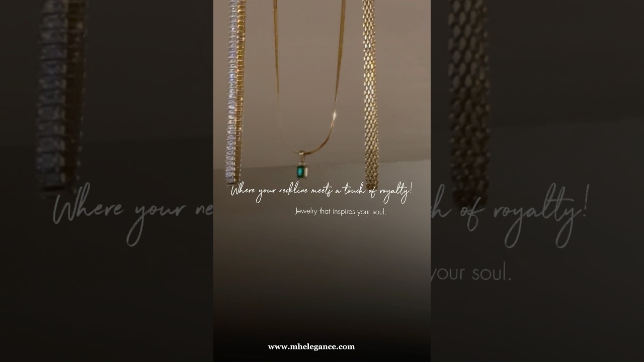 Where your neckline meets a touch of royalty. 👸💎 