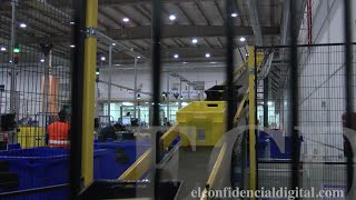 Entramos en el centro logístico de Amazon: Así se prepara para la navidad