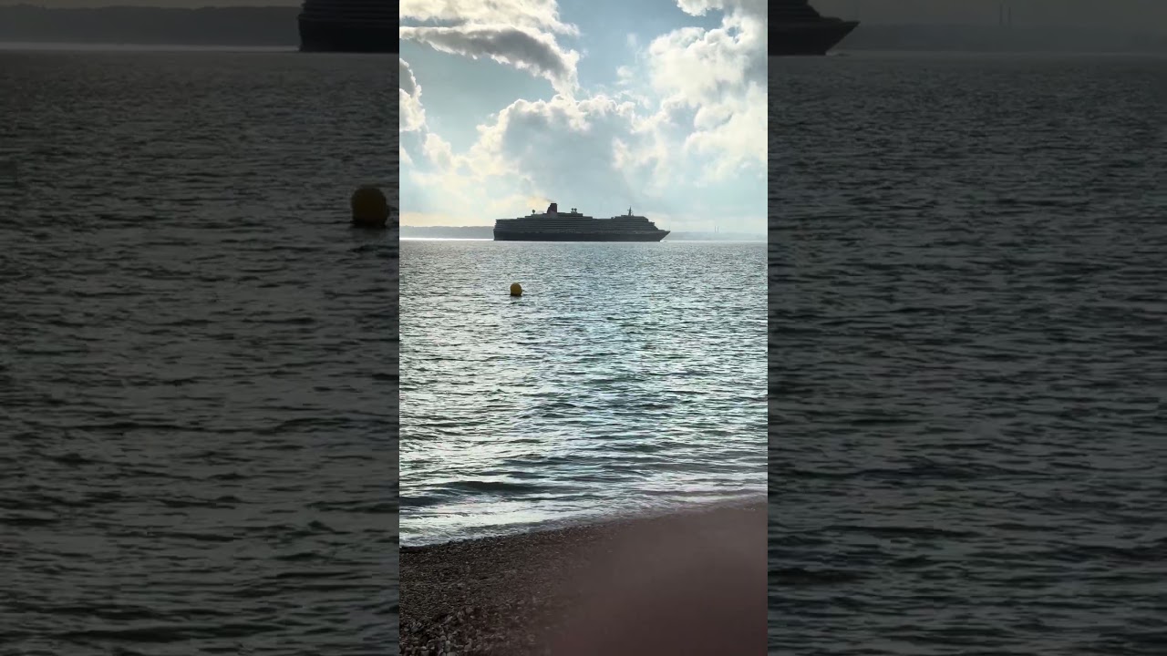 Cunard Queen Victoria passing Calshot 7th November 2025