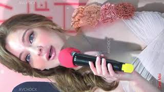 安妮 𝐴𝑛𝑛𝑖𝑒 𝑤𝑎𝑐𝑜𝑎𝑙 𝑢𝑛𝑑𝑒𝑟𝑐𝑙𝑜𝑡ℎ𝑒𝑠 2017 𝑇𝐴𝐿𝐾