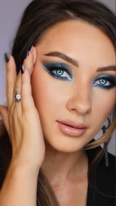 BLUE SMOKEY FOR              HOODED EYES 💙 #eyemakeuptutorial #hoodedeyes