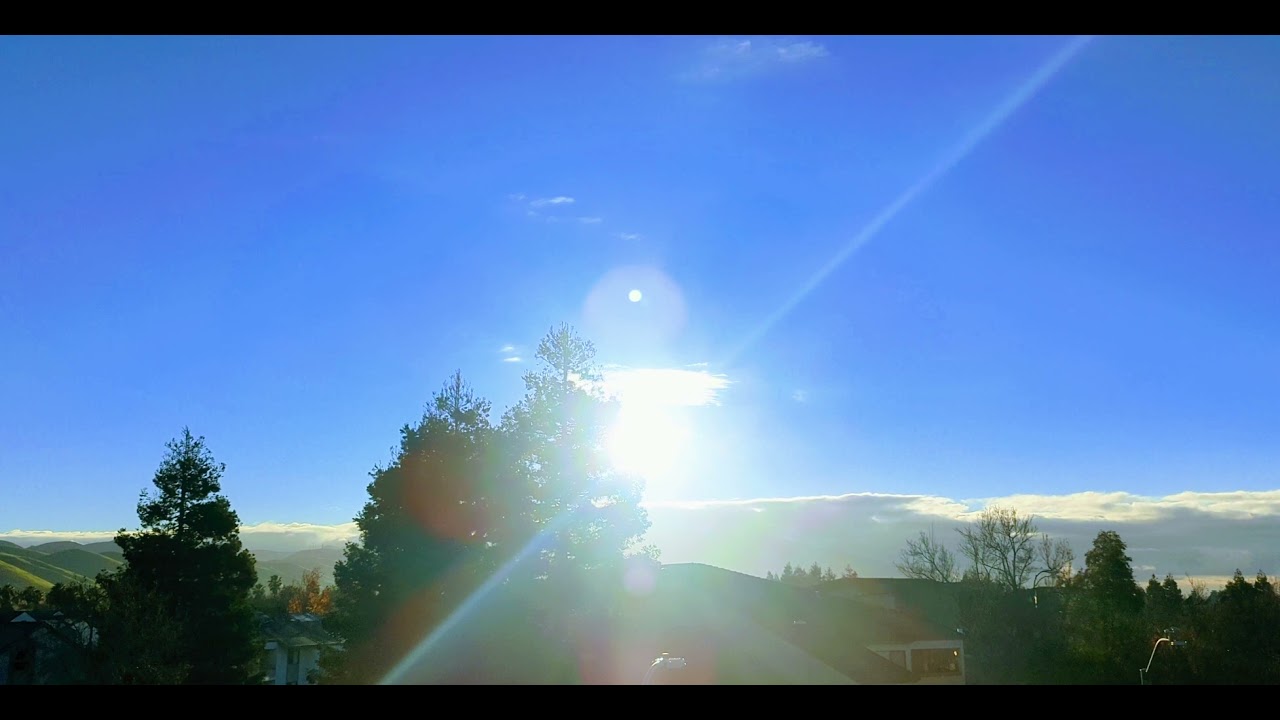 [Pixel 6 Pro] [Timelapse] [Bazaar Filter] Sunrise Lens Flare Action