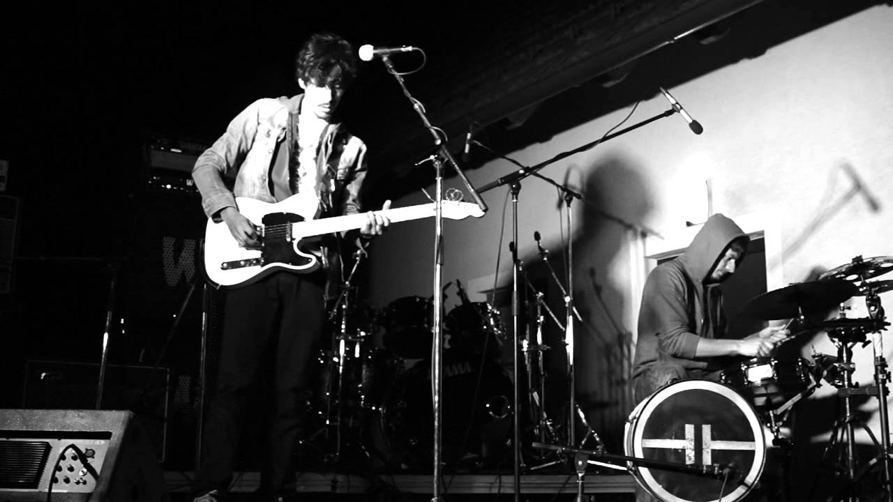 Tiny Terrorists - Hit the Ground (Live at Winzerei Reiterer)