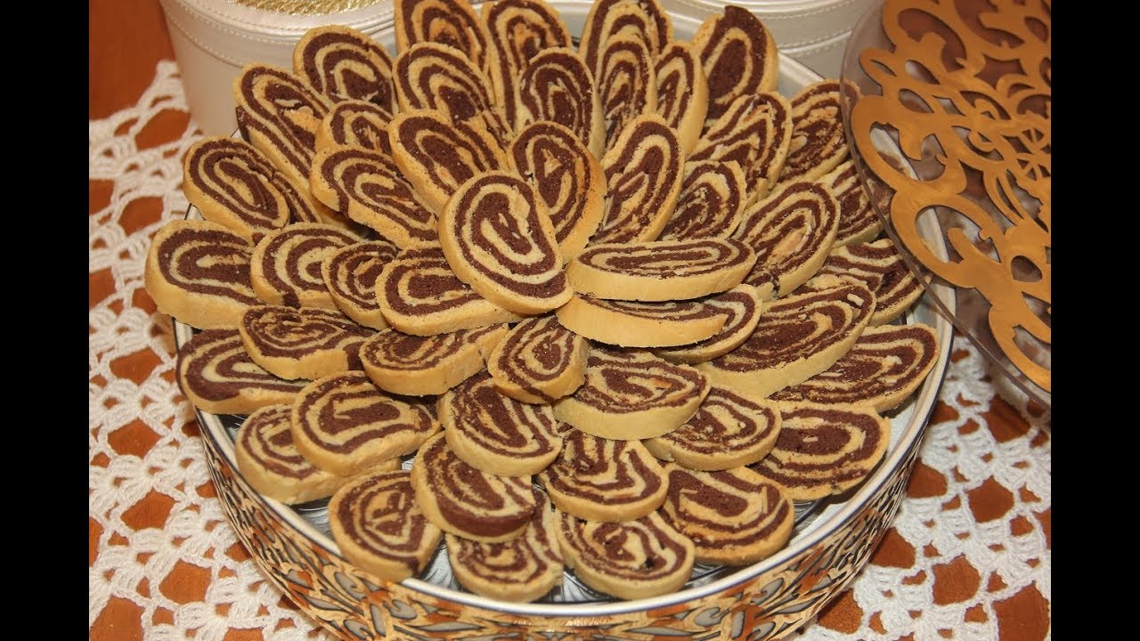 فقاص رولي بالشكلاط اقتصادي سهل التحضير و شكل رائع مقرمش و هشيش