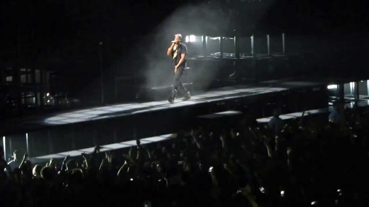 Jay Z 'Niggas in Paris' Magna Carter World Tour 2013