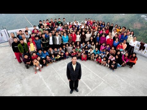 One Of The Biggest Families In The World: 181 People Under One Roof in India