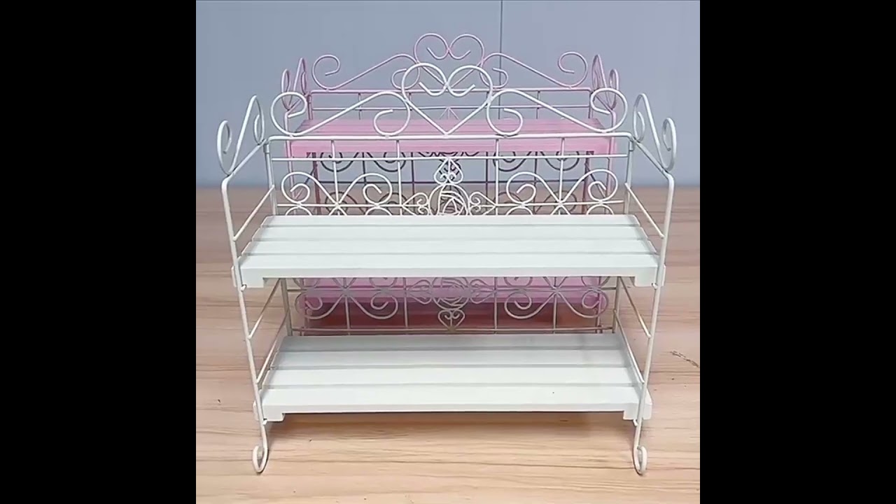 Multifunctional Shelves for Plants