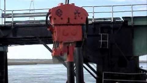 SuperPile Vibratory Hammer Installation Video