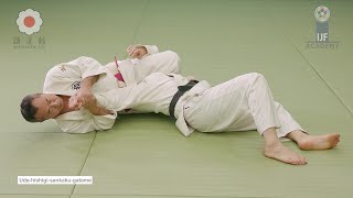 腕挫三角固 /  Ude-hishigi-sankaku-gatame