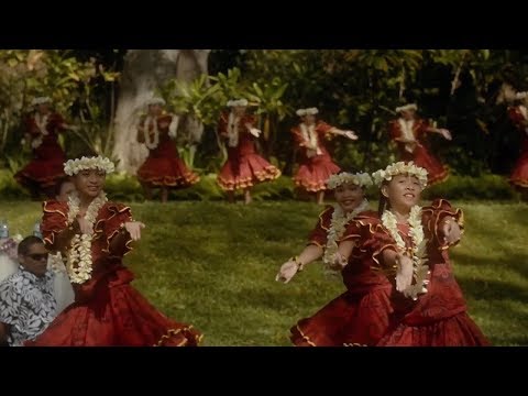 Hawaiian Music Hula: Natalie Ai Kamauu "Kaulana Molokaʻi"