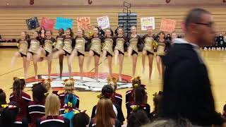 Cadwallader dance team 2k18, pom routine!