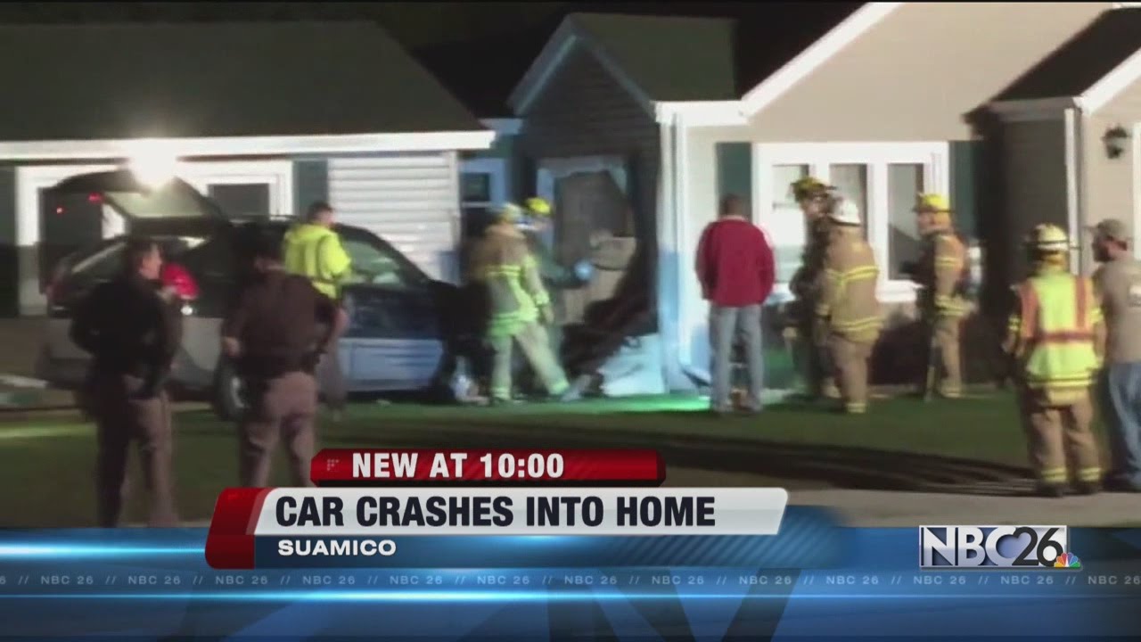 Car crashes into home - YouTube