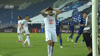 أغرب ركلة جزاء في الدوري السعودي الهلال والفتح !!