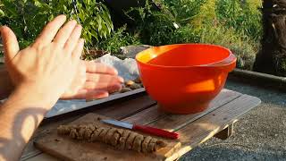 [Astuce cuisine] pour former des cookies au parmesan de même taille