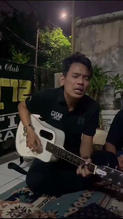 #short #shorts #videoshort #cover #laguviral ST12 - Kepingan hati ( Versi Aris bareng fans )