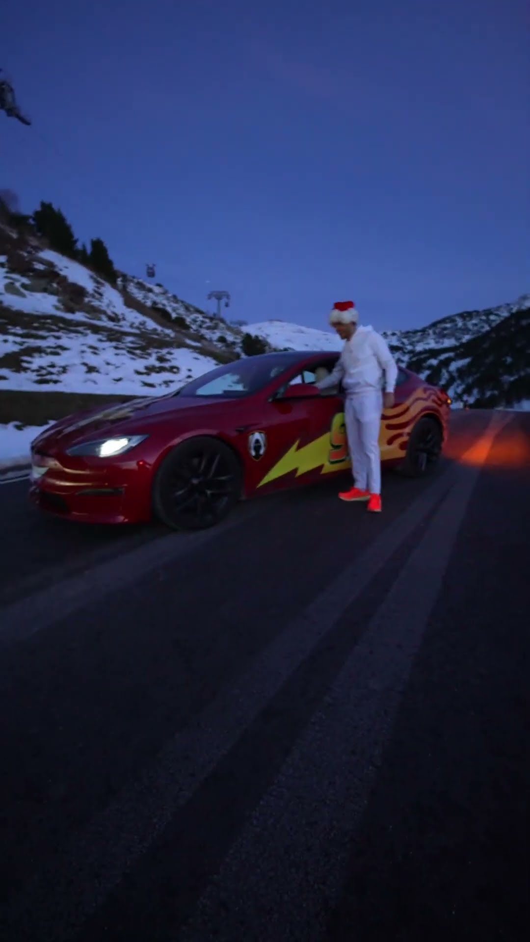 Espectáculo de luces de mi Tesla... #grefg #thegrefg #tesla