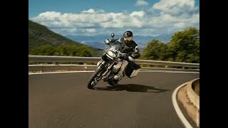 Fotografiamo Una Motocicletta In Strada Con Il Potente Flash Elinchrom Elb1200