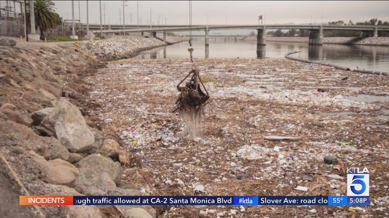 San Gabriel River runoff sends garbage to local beaches
