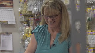 A North Texas mom created a business out of mum-making