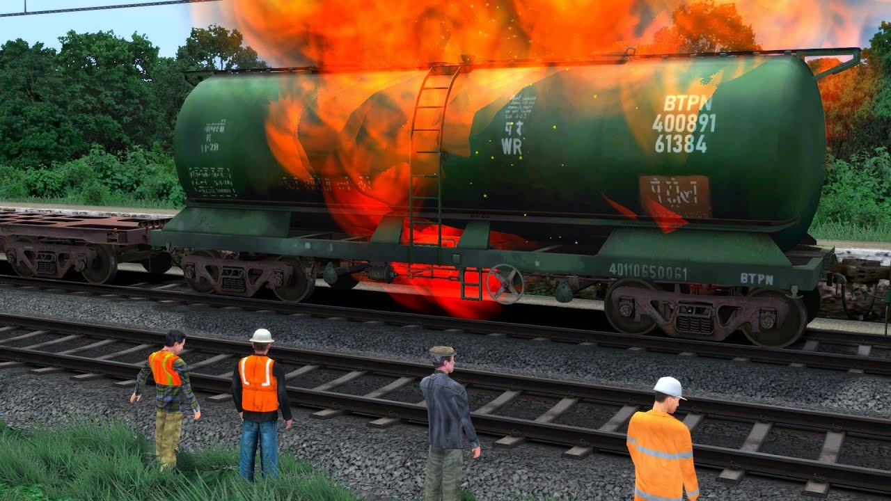 Freight Train Fire In BTPN Wagons | Gaurd Van To Icf Blue Coaches ...