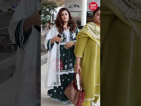 Filhaal 2 fame Nupur Sanon spotted at the airport with her family || DNP INDIA