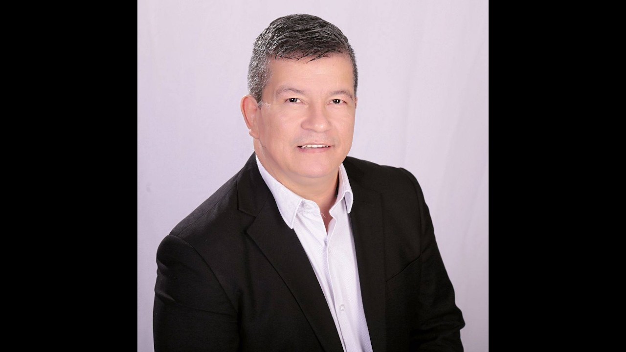 En Vivo conferencia de prensa del Secretario General del FMLN.