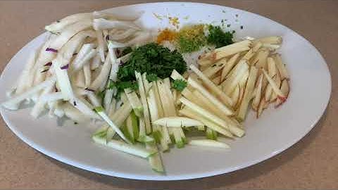 Kohlrabi slaw (#ProduceOfTheWeek)