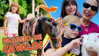 HELENA andou de CAVALO na ROTINA da MANHÃ em um HOTEL FAZENDA