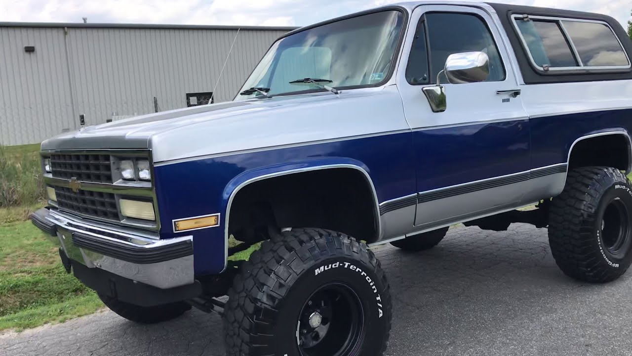 1989 Chevrolet K5 4x4 Lifted Classic Square Body Blazer Youtube