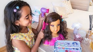 BIA LOBO BONECA DE MAQUIAGEM E PENTEADO / DOLL MAKEUP