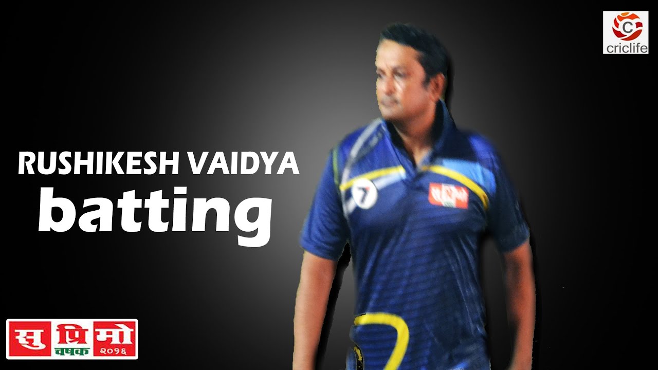 Rushikesh Vaidya batting in Suprimo Chashak 2016