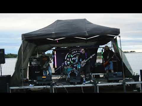 Heroes Don't Ask Why - Rocking Chair (Live @BV-Rock festival 2022)