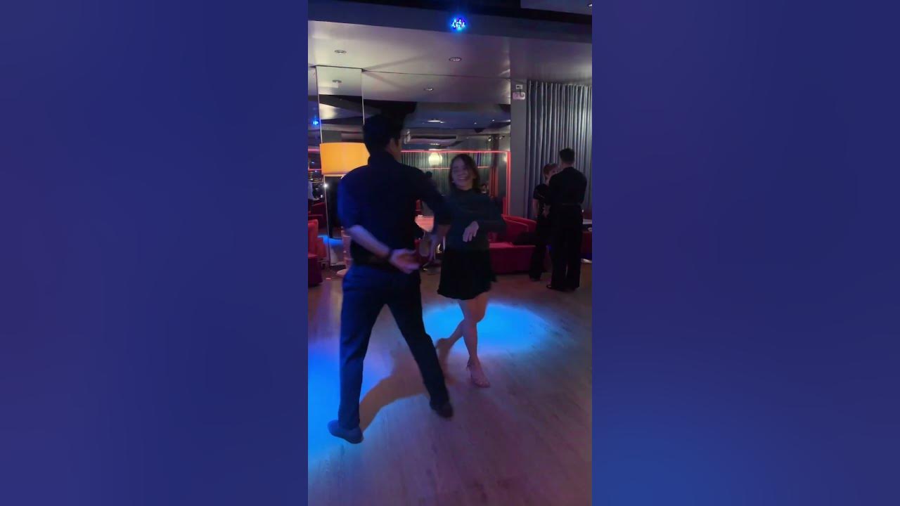 Swing - Dancing Queen #ballroomdance #socialdancing #ballroomdancing #shortsyoutube #swingdance